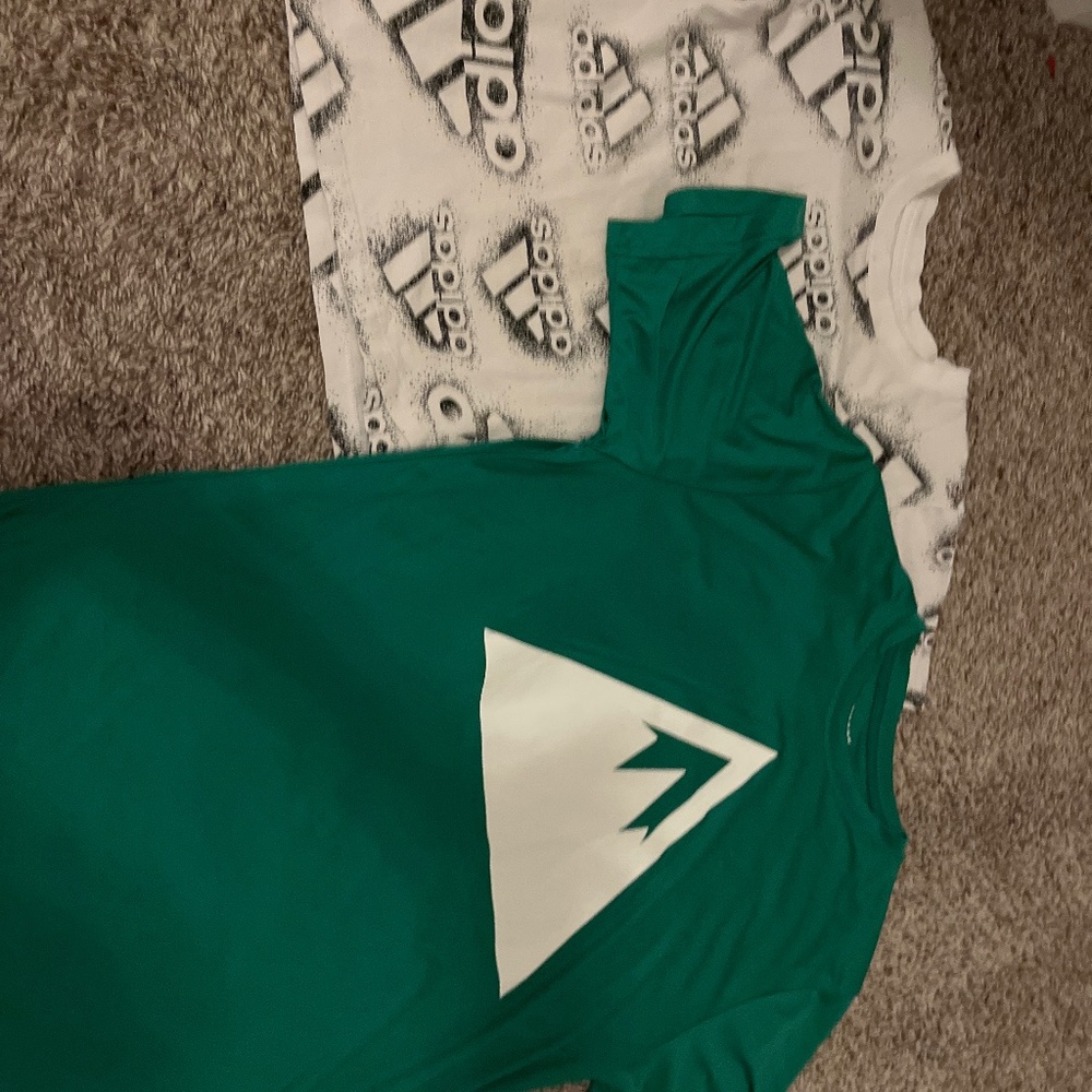 2 kids tee shirt